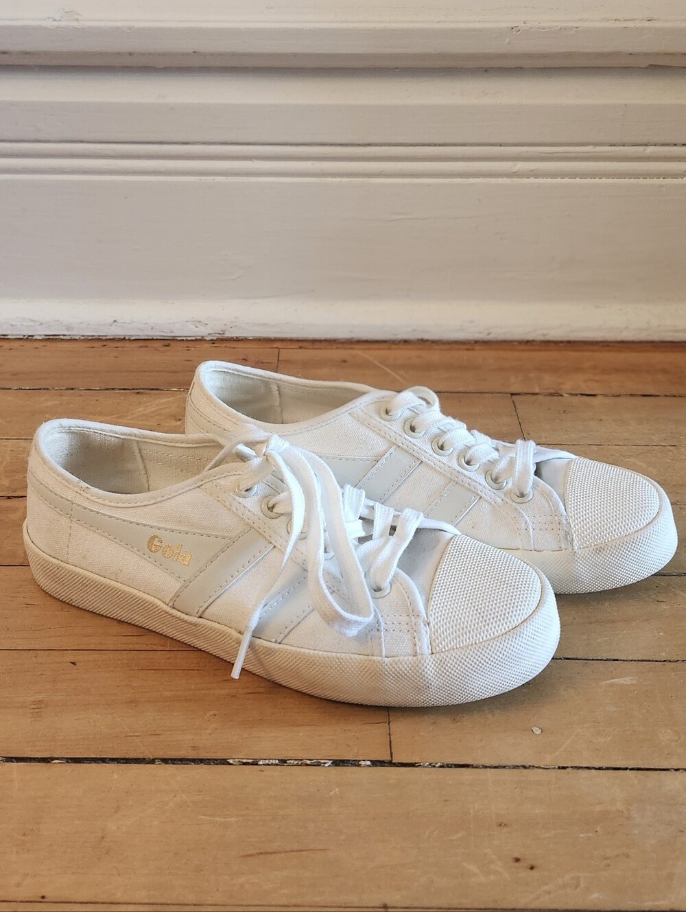 Gola Coaster (Style CLA174) Classic Canvas Sneaker, Size 6, Off-white - Picture 3 of 11
